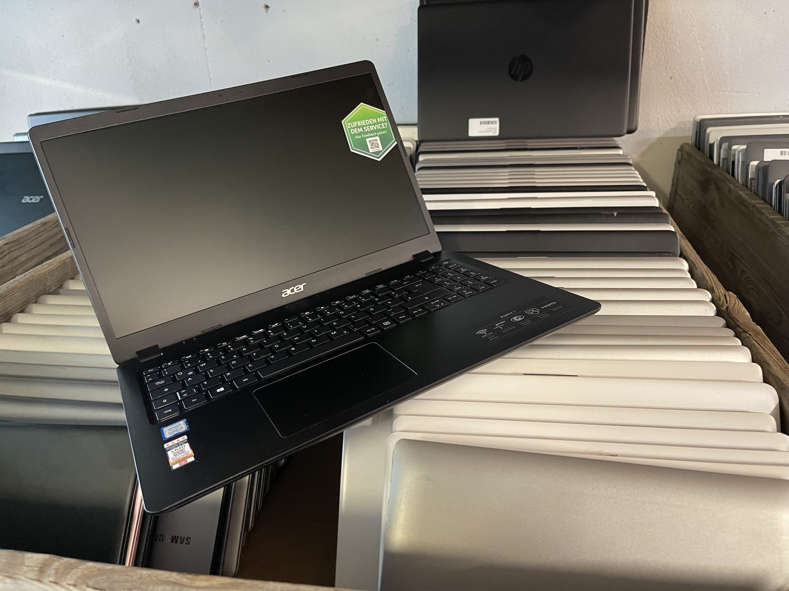 Notebooks und Tablets gebraucht – Retouren – Bild 2