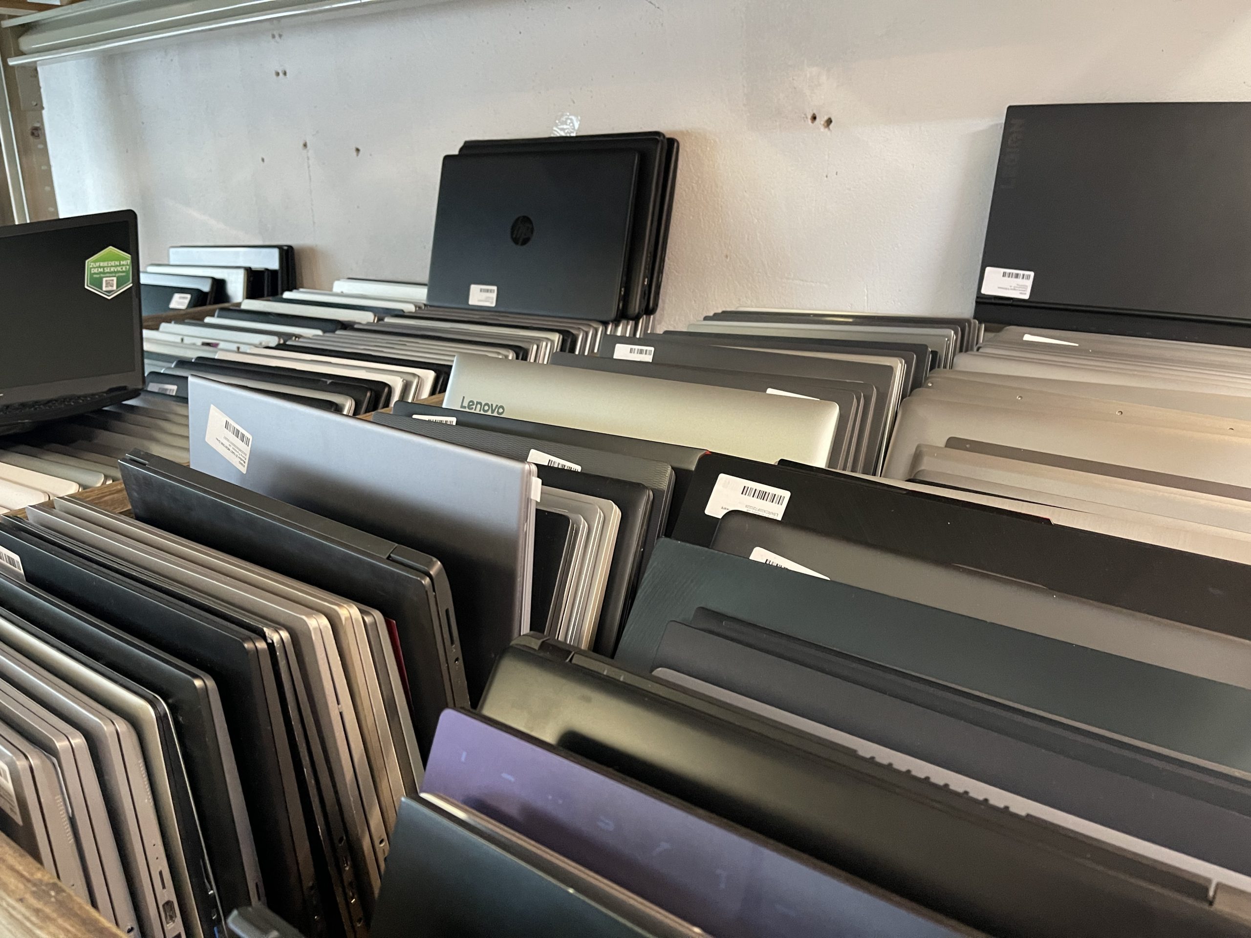 Notebooks und Tablets gebraucht – Retouren – Bild 6