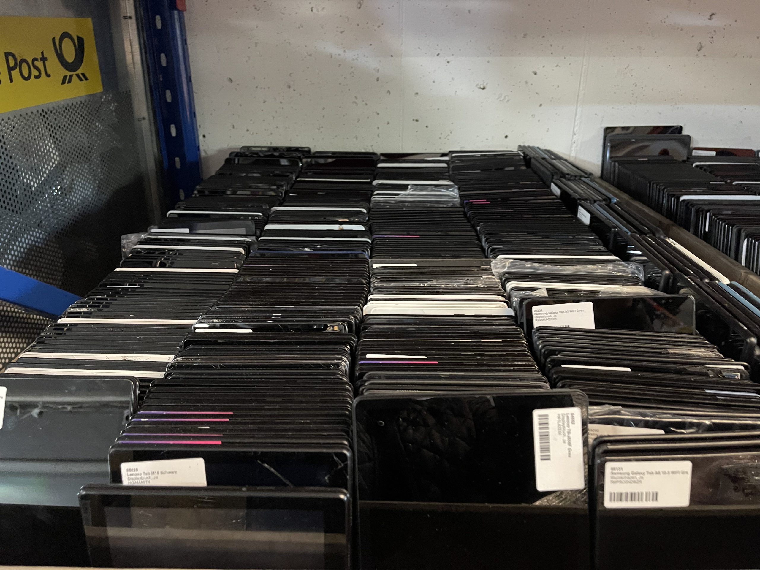 Notebooks und Tablets gebraucht – Retouren – Bild 7